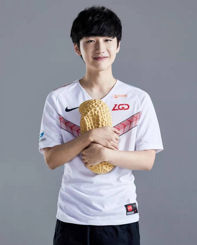 转会窗口中 转会窗口中