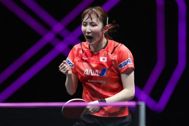 和深厚的篮 和深厚的篮