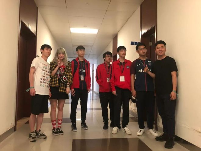 前场反抢积